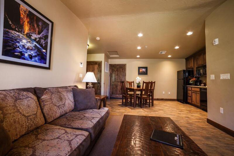 Cable Mountain Lodge Springdale Δωμάτιο φωτογραφία